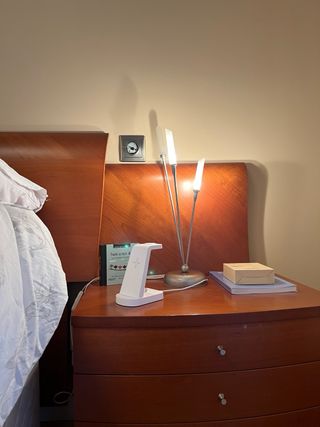 Juego de lámparas de dormitorio (mesilla y techo)