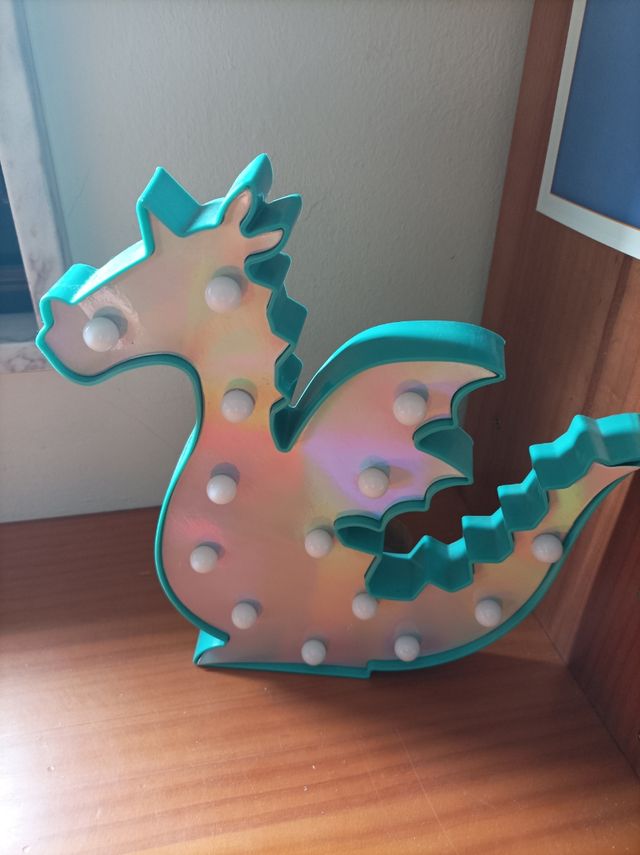 Adorno luminoso con forma de dragón