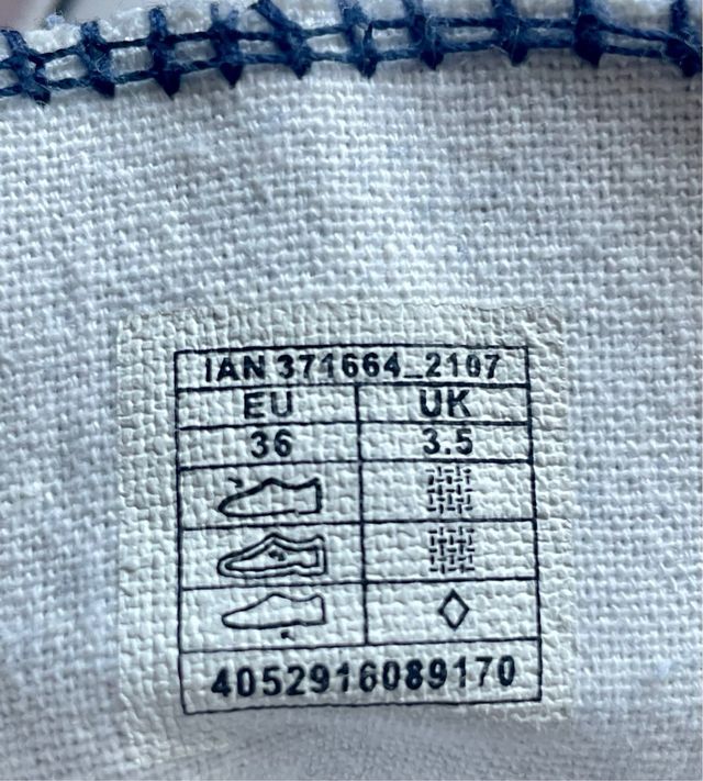 Zapatilla tipo Converse