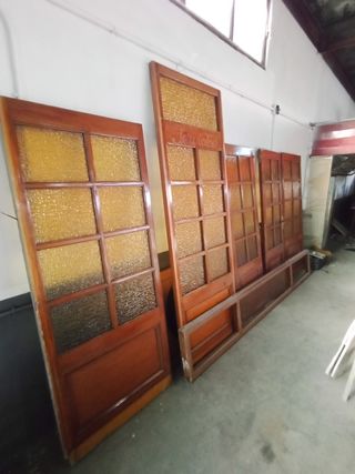 Puertas de MADERA Con Cristal y Separación