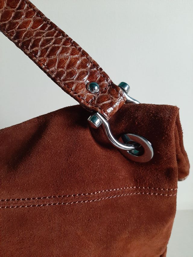 Borsa sacco donna Carpisa in pelle scamosciata