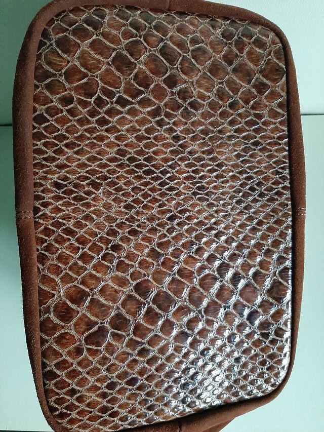 Borsa sacco donna Carpisa in pelle scamosciata