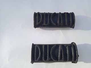 Gomas de pedales Ducati