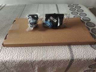 Peana para televisión de 65 pulgadas marca Cecotec