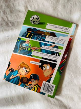 libro “LOS FUTBOLÍSIMOS”