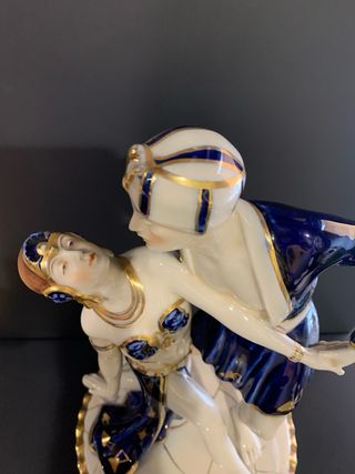 Figura de porcelana Royal Dux. 1926