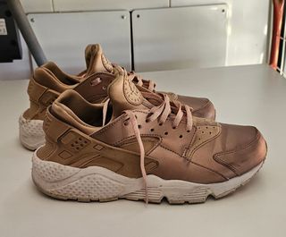 Zapatillas Nike Huarache Color Dorado Cobre