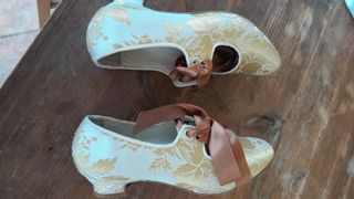 San Felipe Corpiño y zapatos