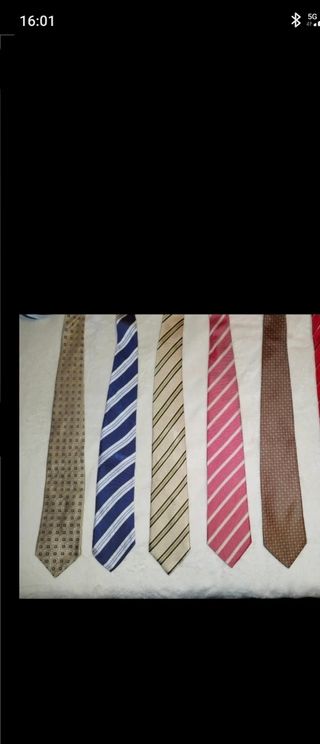 Corbatas Zara