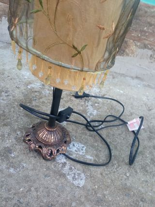 Lampara de mesita antigua