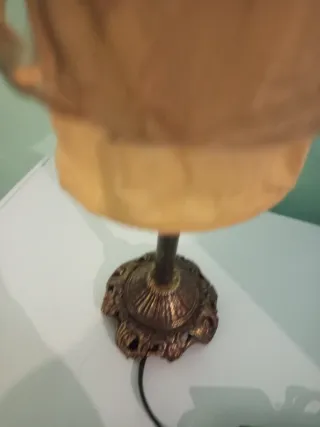 Lámpara de mesita antigua