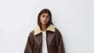 Cazadora aviador borreguito de Mango