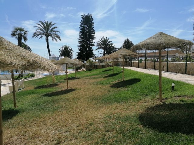 Sombrillas y sombrajes