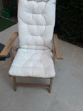 Conjunto de mesa y sillones de jardin