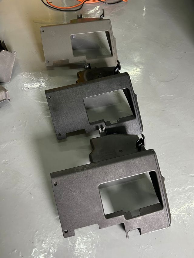 Parte baja salpicadero peugeot 205