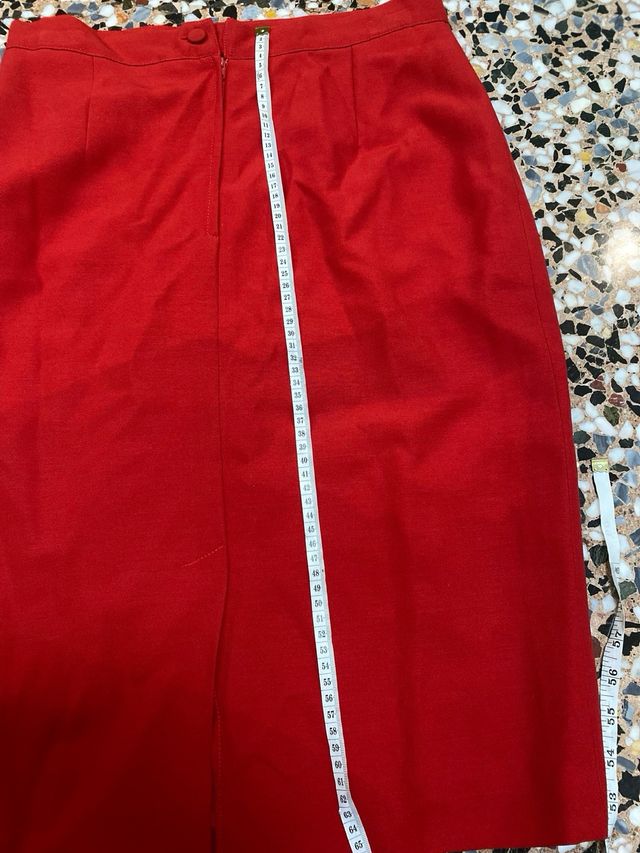 Completo rosso stile vintage business woman