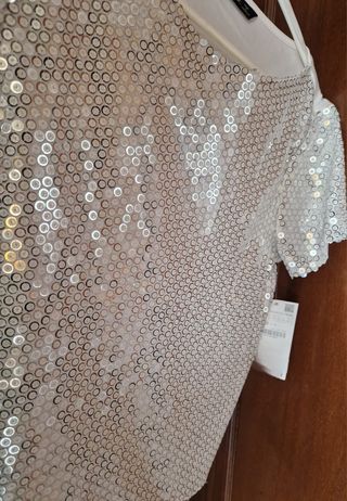 Camiseta lentejuelas Zara