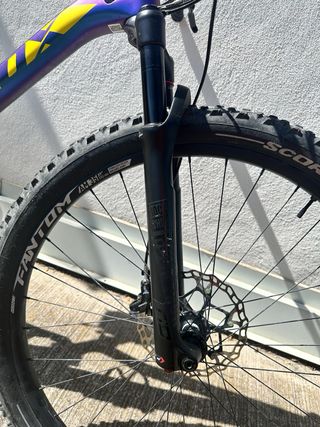 Bicicleta de Carbono en XL Doble Suspension Trifox