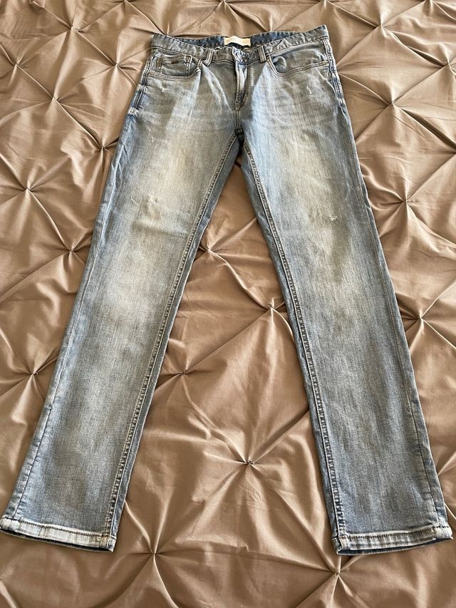 Pantaloni jeans