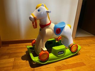 Cavallo a dondolo da rodeo. Chicco