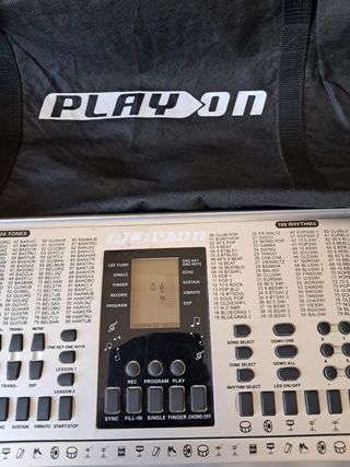 Organo/teclado infantil.