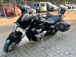 Suzuki intruder