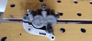 Pinza anteriore Yamaha tt