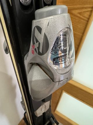 Esquis rossignol  zenich z8