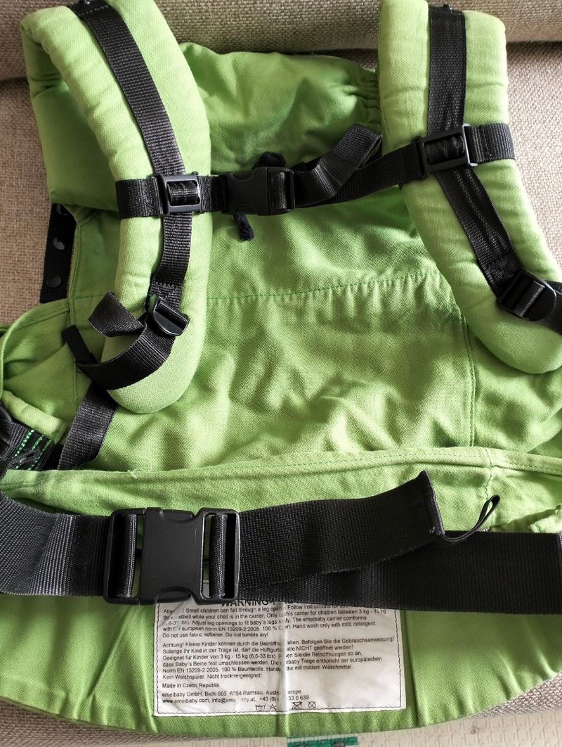 Mochila porteo emeibaby y cobertor de segunda mano por 65 EUR en A