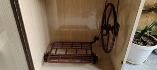 Maquina de coser SINGER con mueble