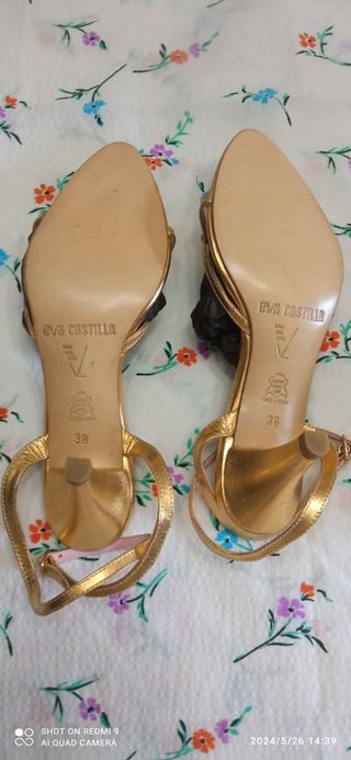 Zapatos nuevos de Eva castilla