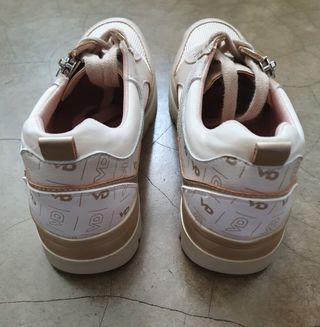 Ténis de sair. Novos