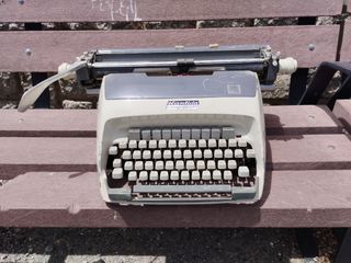 Antigüedad, maquina de escribir