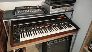 Sintetizador analógico Trident KORG