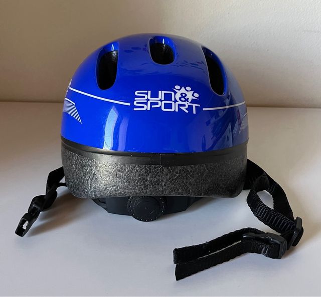 Caschetto blu protettivo – sun & sport