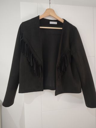Chaqueta antelina flecos boho