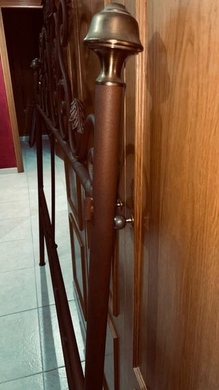 CABERCERO HIERRO FORJADO  150ancho x 140alto.