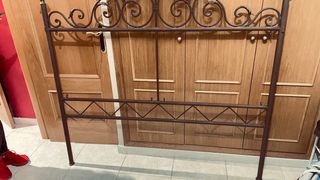 CABERCERO HIERRO FORJADO  150ancho x 140alto.