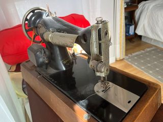 Maquina coser Singer antigua eléctrica