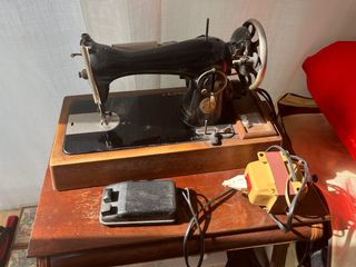 Maquina coser Singer antigua eléctrica