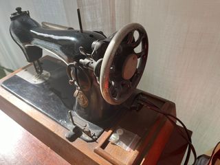 Maquina coser Singer antigua eléctrica