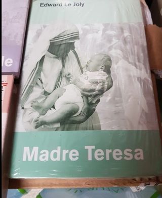 Libri nuovi impacchettati