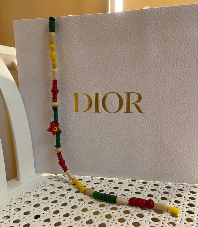 Gargantilla artesanal de madera 