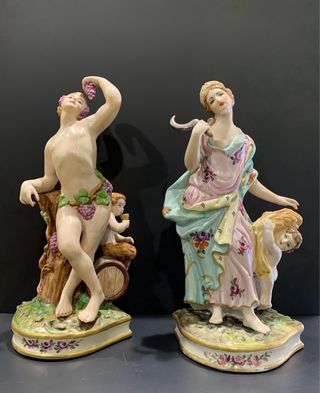 Figuras alegóricas de porcelana: verano y otoño