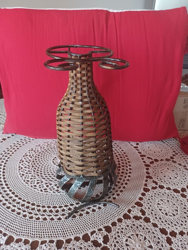 Porta bottiglie in ferro  vintage 