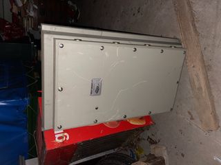 Puerta acorazada y caja fuerte