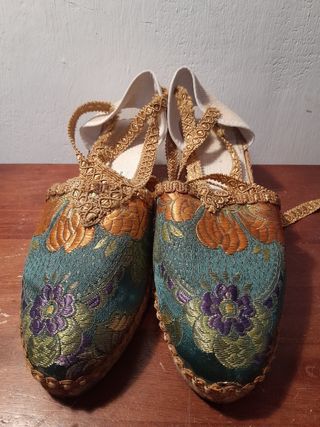 Zapatos fallera