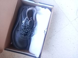 Zapatos  de seguridad nuevos