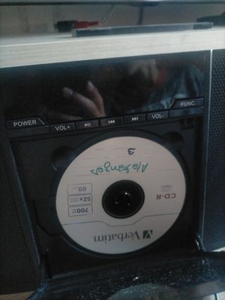 Radio CD Avenzo