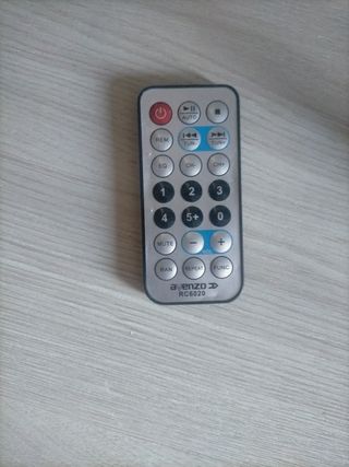 Radio CD Avenzo